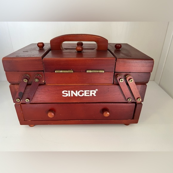 Singer Storage & Organization Singer Sewing Box Accordion Fold Out